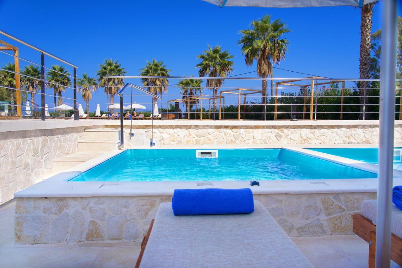 Ionian Emerald Resort Karavomylos Bilik gambar